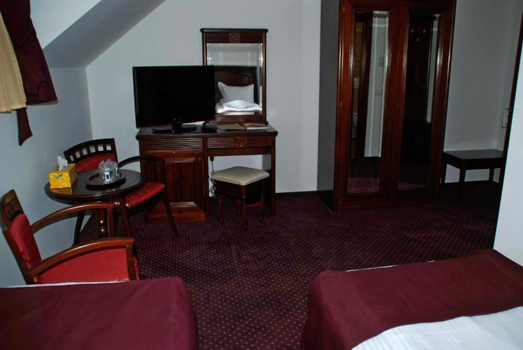 Hanul Domnesc Otel Braşov Oda fotoğraf